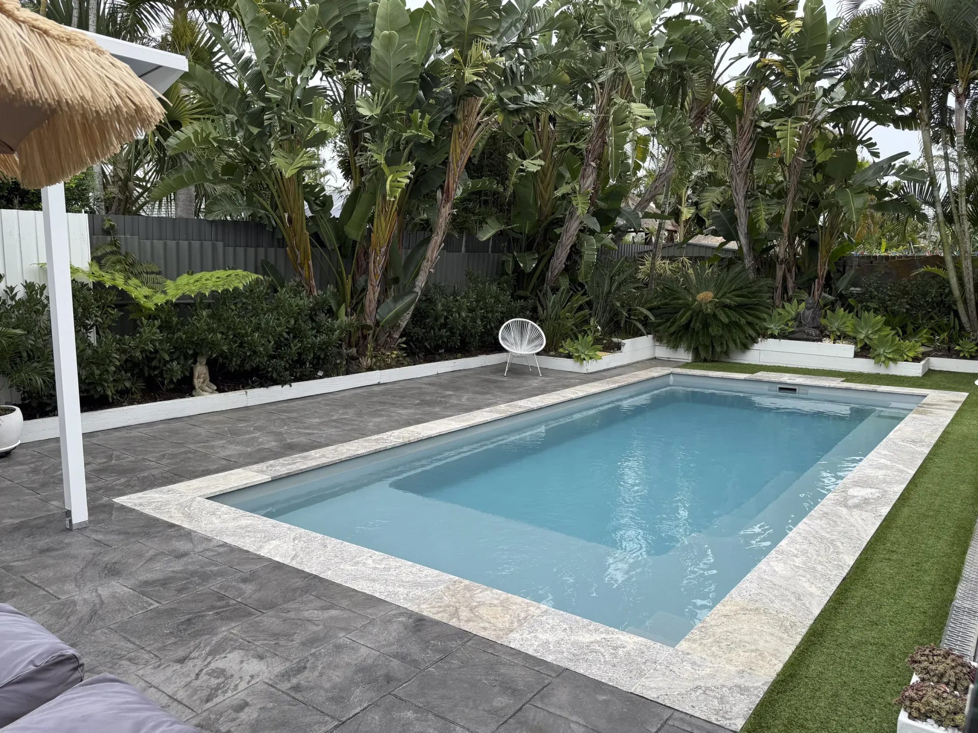 The Reflection with Splash Deck in Silver Grey (Leisure Pools photo)